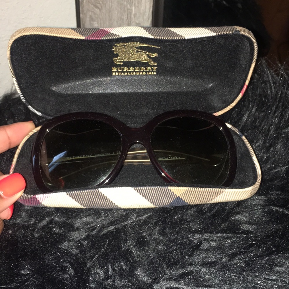Burberry sunglasses